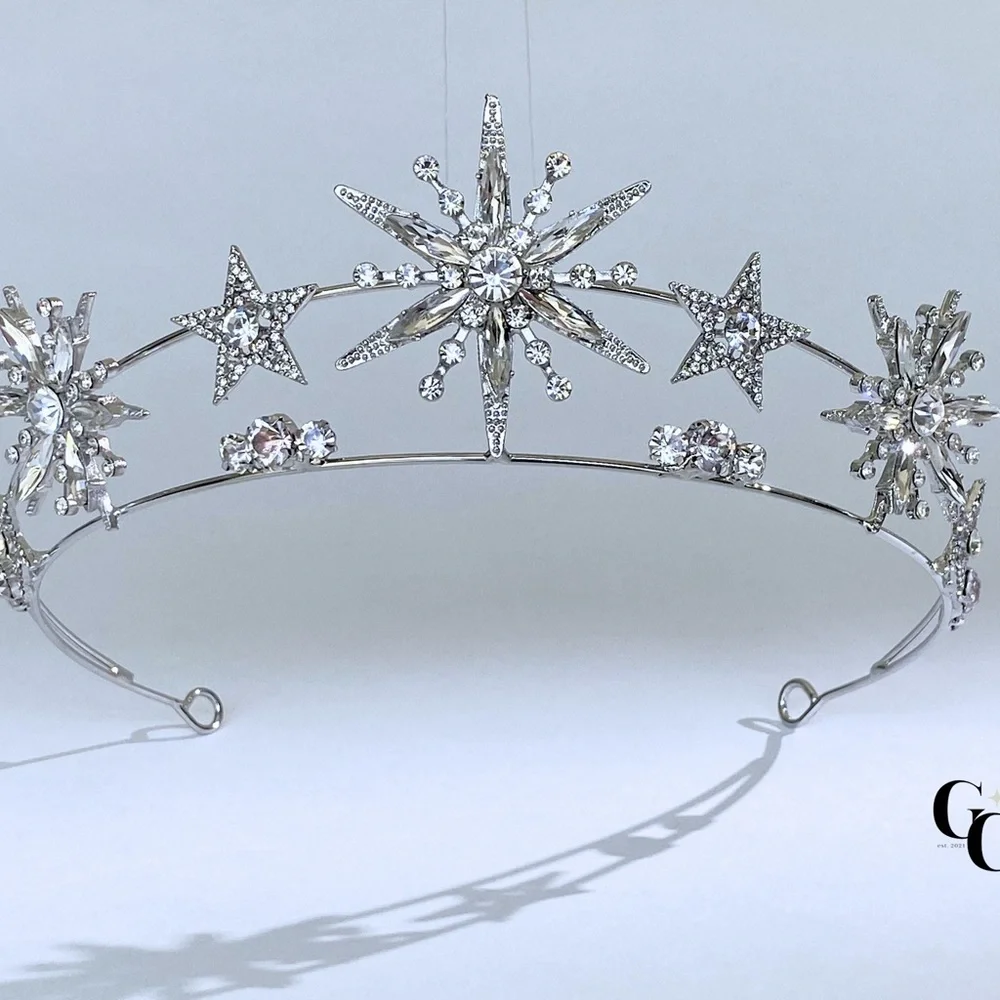 Elegant Silver Starburst Tiara, birthday crown, wedding headband - Picture 2 of 3